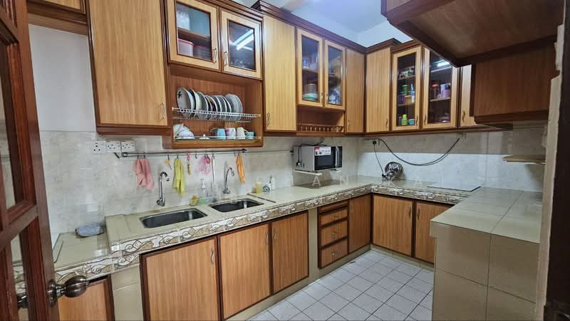 Rumah Bandar untuk Dijual di Taman Bukit Cheng (Cheng) - Alvin Chan Kai Boon - Kitchen - PropertyGuru.com.my