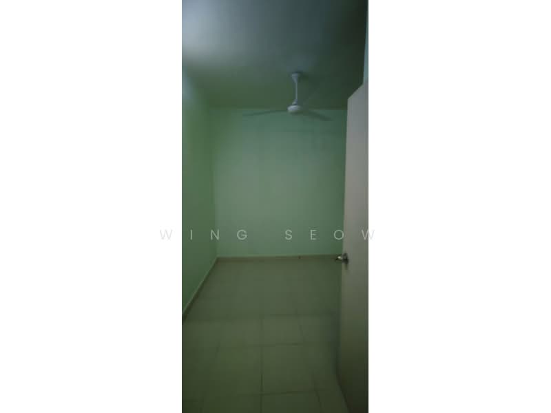 For Rent - Banjaria Court