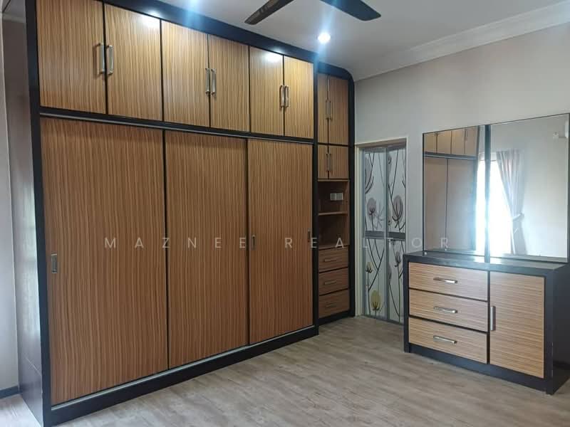 Semi-Detached House for Rent in Bandar Bukit Mahkota (Bangi) - Maznee Realtor - Bedroom - PropertyGuru.com.my