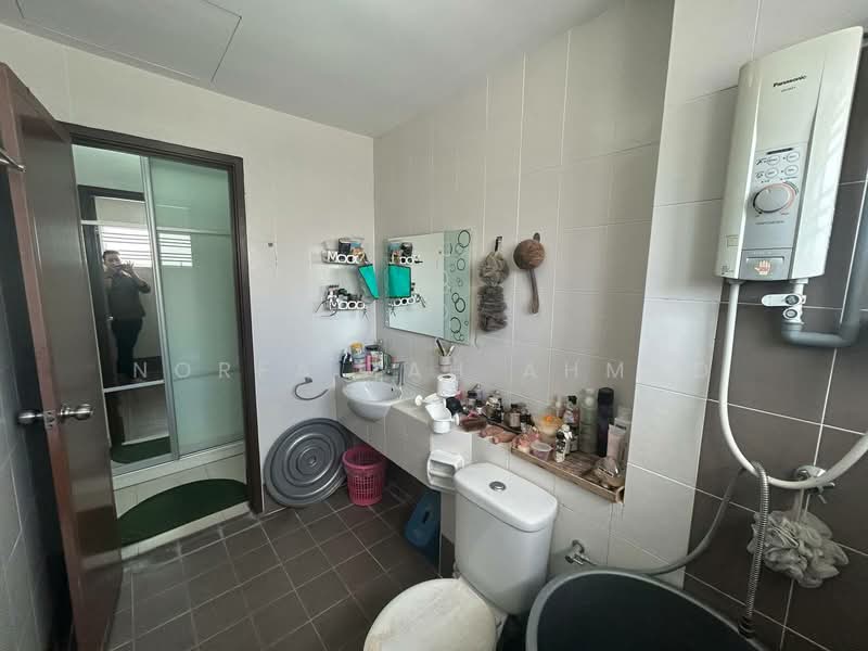 2-storey Terraced House for Sale in Kajang 2 (Kajang) - Norfaizah Ahmad - Bathroom - PropertyGuru.com.my