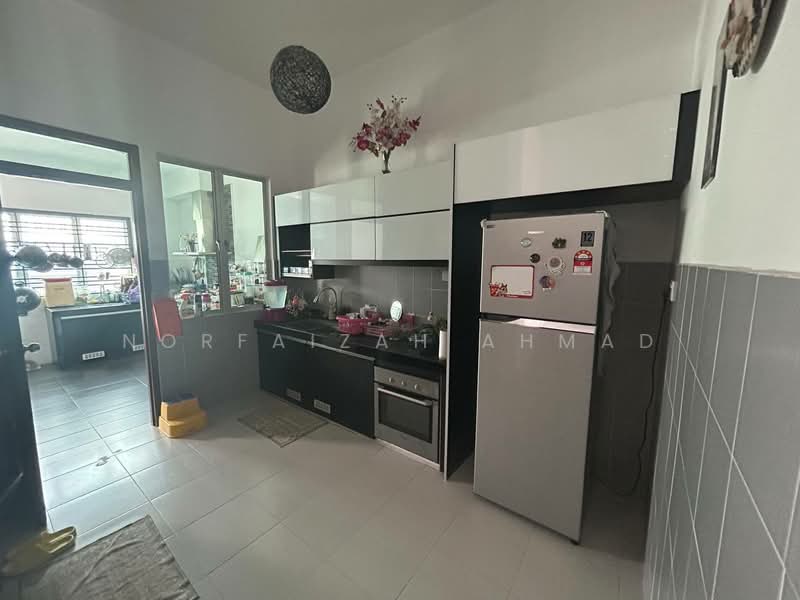 2-storey Terraced House for Sale in Kajang 2 (Kajang) - Norfaizah Ahmad - Kitchen - PropertyGuru.com.my