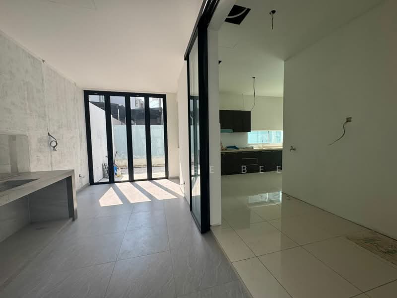 Rumah Berkembar untuk Dijual di Johor Bahru (Johor) - Tan Bee Bee - Kitchen - PropertyGuru.com.my