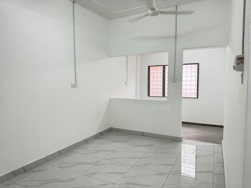 1-storey Terraced House for Rent in Taman Johor Jaya (Johor Bahru) - David Ong - Living Room - PropertyGuru.com.my