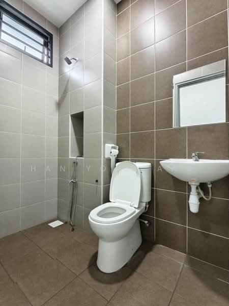 2-storey Terraced House for Sale in Taman Austin Duta (Tebrau) - Han Yong Ang - Bathroom - PropertyGuru.com.my