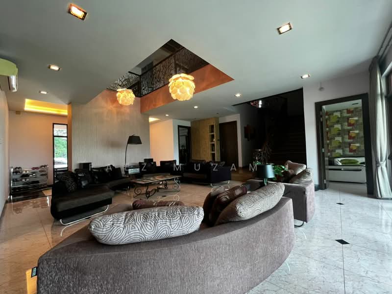 Bungalow for Sale in Shah Alam (Selangor) - Faez Muzamel - Living Room - PropertyGuru.com.my