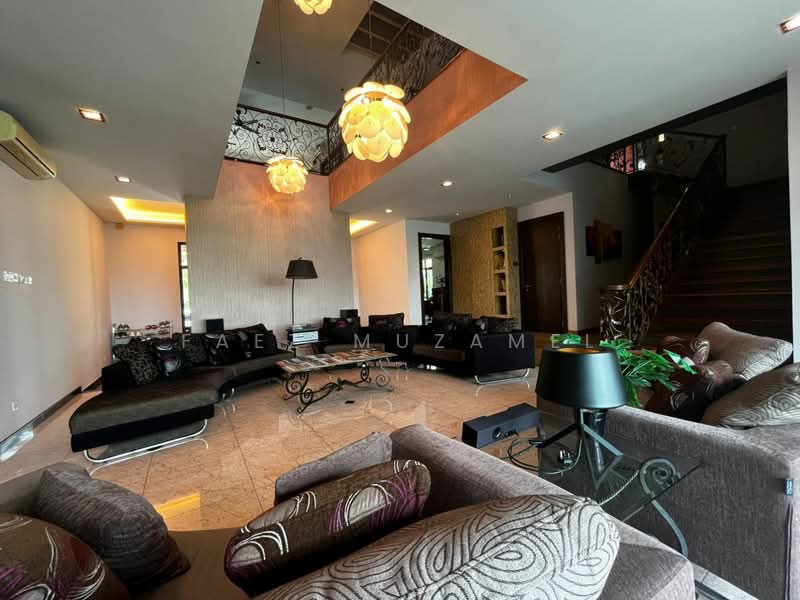 Bungalow for Sale in Shah Alam (Selangor) - Faez Muzamel - Living Room - PropertyGuru.com.my