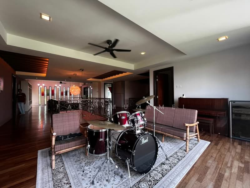 Bungalow for Sale in Shah Alam (Selangor) - Faez Muzamel - Living Room - PropertyGuru.com.my