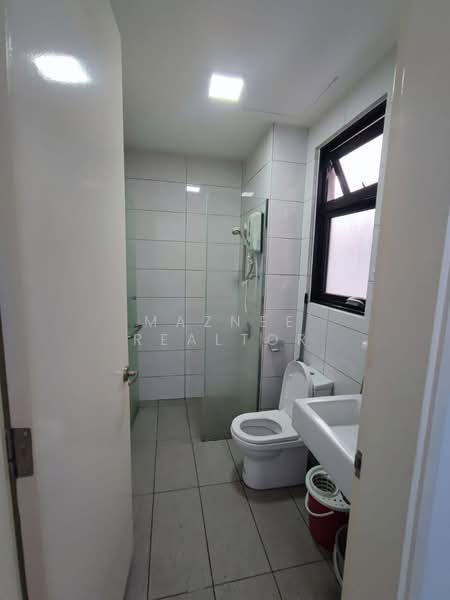 Servis Apartment untuk Disewa di Conezion Residences - Maznee Realtor - Bathroom - PropertyGuru.com.my