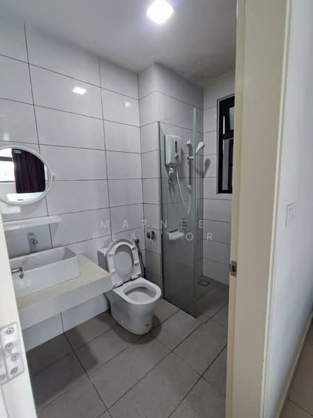 Servis Apartment untuk Disewa di Conezion Residences - Maznee Realtor - Bathroom - PropertyGuru.com.my