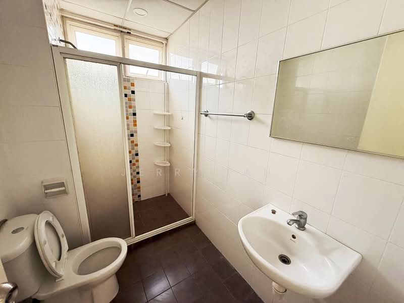 Condominium for Rent at Bayswater Resort Condominium - Jerry Tan - Bathroom - PropertyGuru.com.my