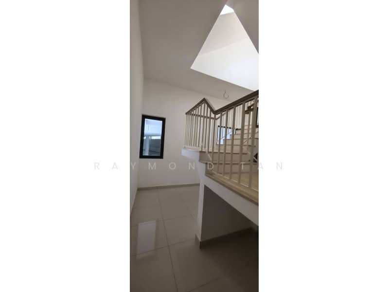Rumah Teres 4 Tingkat untuk Disewa di Damansara Perdana (Selangor) - Raymond Tan - PropertyGuru.com.my