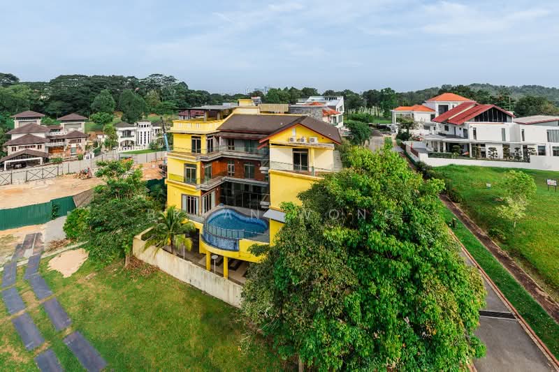 Bungalow for Sale in Seri Kembangan (Selangor) - Bryan Wong - Exterior - PropertyGuru.com.my