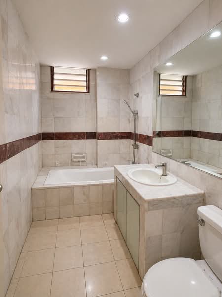 Kondominium untuk Dijual di Villa Ria - Billy Teh - Bathroom - PropertyGuru.com.my