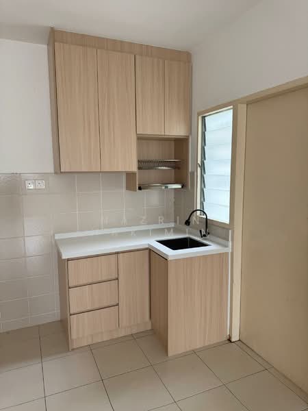 Apartment for Sale at De Bayu - Nazrin Hakimin - Kitchen - PropertyGuru.com.my
