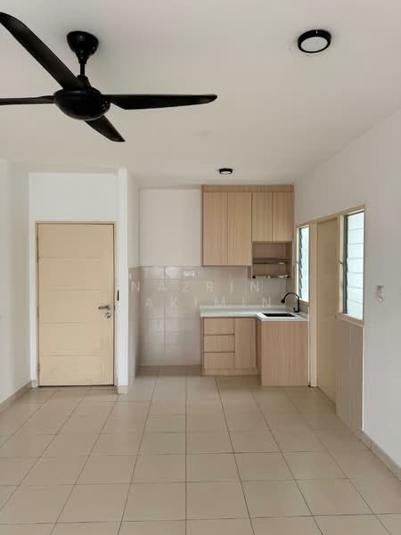Apartment for Sale at De Bayu - Nazrin Hakimin - Kitchen - PropertyGuru.com.my