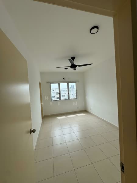 Apartment for Sale at De Bayu - Nazrin Hakimin - PropertyGuru.com.my