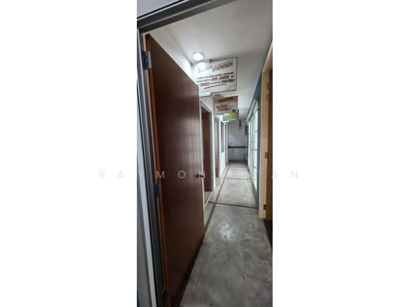 Pejabat untuk Dijual di Petaling Jaya (Selangor) - Raymond Tan - Corridor - PropertyGuru.com.my