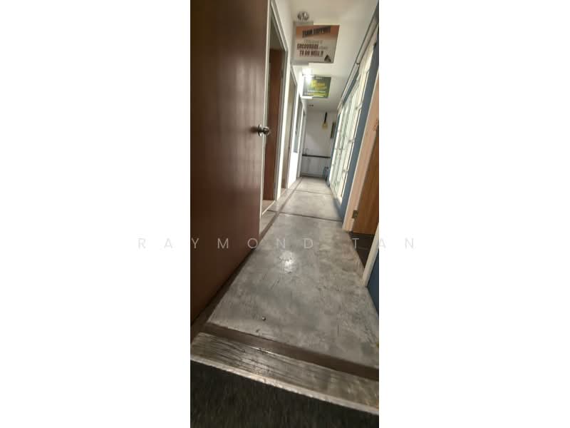 Pejabat untuk Dijual di Petaling Jaya (Selangor) - Raymond Tan - Corridor - PropertyGuru.com.my