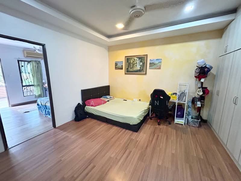 Semi-Detached House for Sale in Seksyen 9 (Shah Alam) - Ashraff Daniel - PropertyGuru.com.my