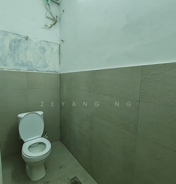 Shop for Rent in Sunway (Selangor) - Zeyang Ng - Bathroom - PropertyGuru.com.my