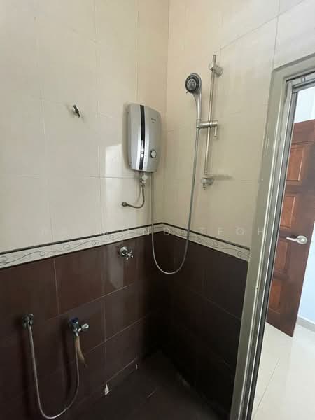Apartment for Sale at Desa Bistari - Raymond Teoh - Bathroom - PropertyGuru.com.my