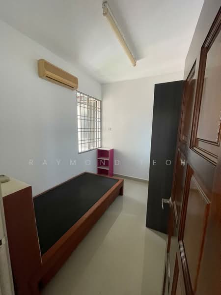 Apartment for Sale at Desa Bistari - Raymond Teoh - Bedroom - PropertyGuru.com.my