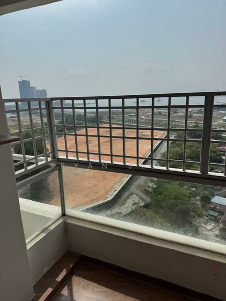 Kondominium untuk Dijual di Marina Bay Condominium - Ryan Sim - Balcony - PropertyGuru.com.my