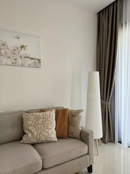 Servis Apartment untuk Disewa di ViiA Residences - Sara Low - Living Room - PropertyGuru.com.my