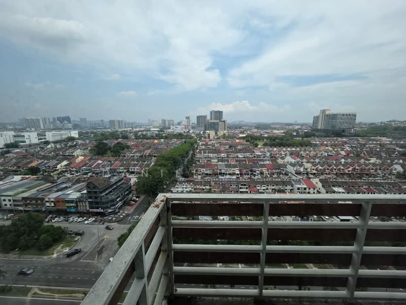 Servis Apartment untuk Disewa di E-Tiara - Daniel Tong - View - PropertyGuru.com.my
