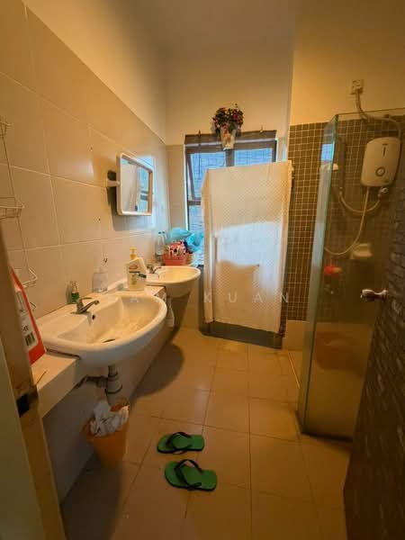 Terraced House for Sale in Johor Bahru (Johor) - Sam Kuan - Bathroom - PropertyGuru.com.my