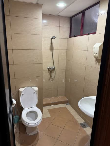 Condominium for Rent at Marina Bay Condominium - Ryan Sim - Bathroom - PropertyGuru.com.my