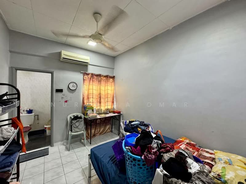 2-storey Terraced House for Sale in Shah Alam (Selangor) - Nur Alia Omar - Bedroom - PropertyGuru.com.my