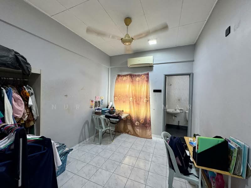 2-storey Terraced House for Sale in Shah Alam (Selangor) - Nur Alia Omar - Bedroom - PropertyGuru.com.my