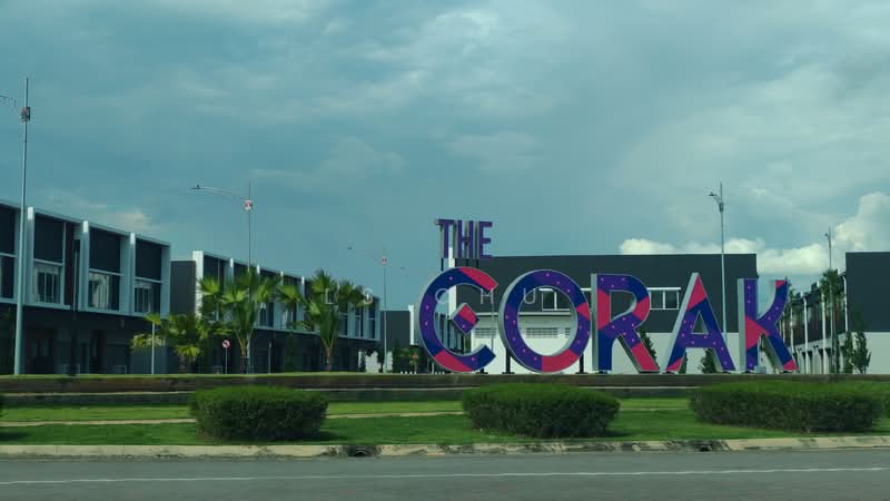 Shop / Office for Rent in Bandar Serenia (Dengkil) - LS Chu - Exterior - PropertyGuru.com.my