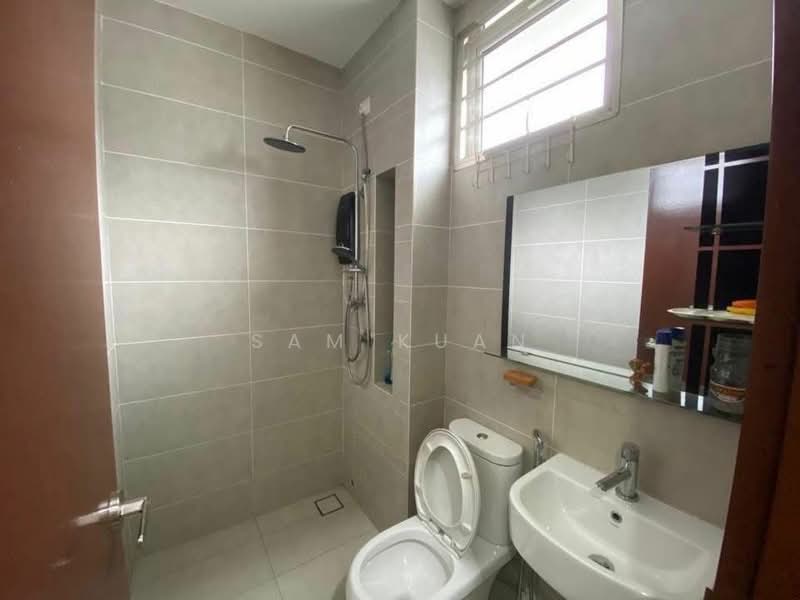 Terraced House for Sale in Johor Bahru (Johor) - Sam Kuan - Bathroom - PropertyGuru.com.my