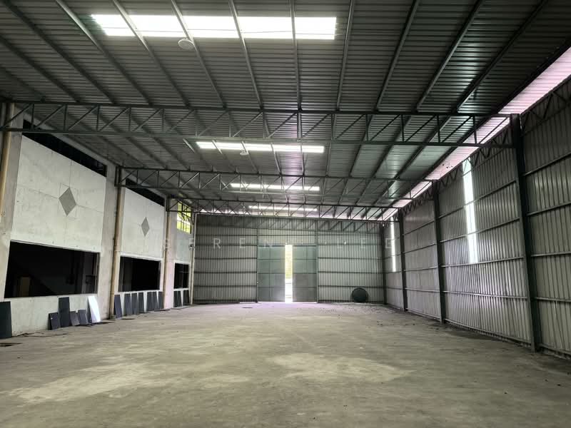 Semi-D Factory for Rent in Taman Perindustrian Cemerlang (Ulu Tiram) - Serene Lee - Interior - PropertyGuru.com.my
