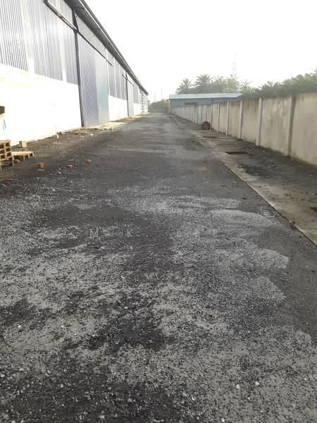 Factory for Rent in Tanjung Dua Belas (Jenjarom) - M.K. Lee - Exterior - PropertyGuru.com.my