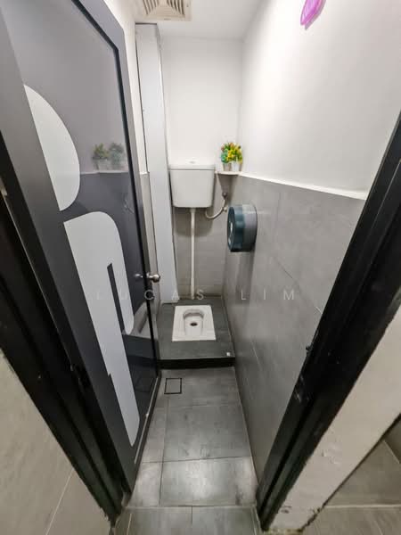 Kilang untuk Disewa di Taman Perindustrian Ehsan Jaya (Kepong) - Lucas Lim - Bathroom - PropertyGuru.com.my