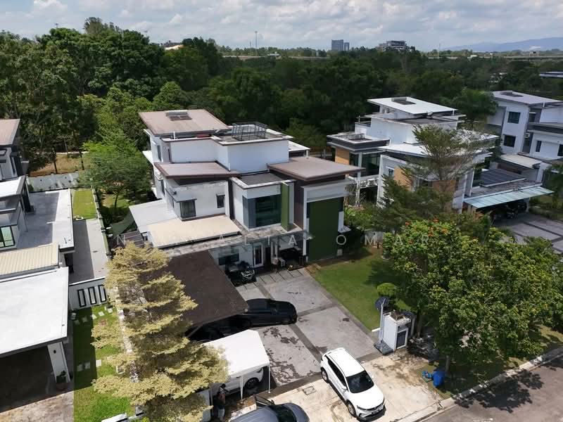 Bungalow for Sale in Seksyen U9 (Shah Alam) - Nur Alia Omar - Exterior - PropertyGuru.com.my