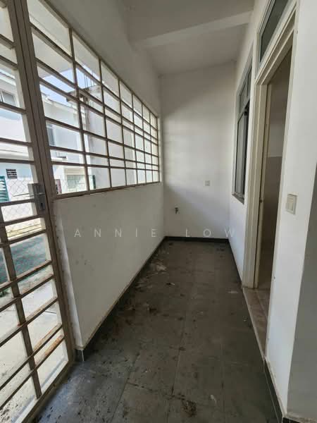 2-storey Terraced House for Sale in Pasir Gudang (Johor) - Annie Low - Balcony - PropertyGuru.com.my