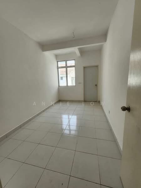 2-storey Terraced House for Sale in Pasir Gudang (Johor) - Annie Low - Interior - PropertyGuru.com.my