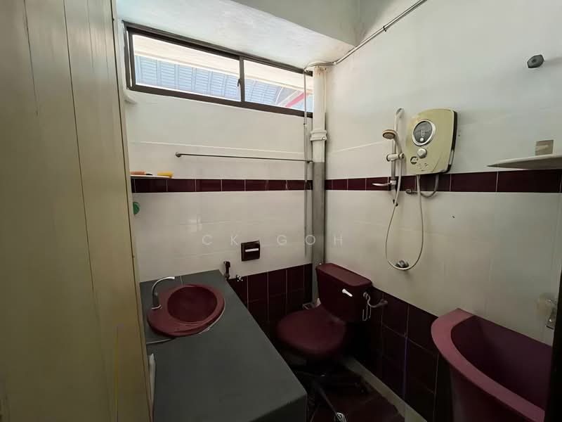 Rumah Teres 2 Tingkat untuk Dijual di Jelutong (Penang) - CK Goh - Bathroom - PropertyGuru.com.my