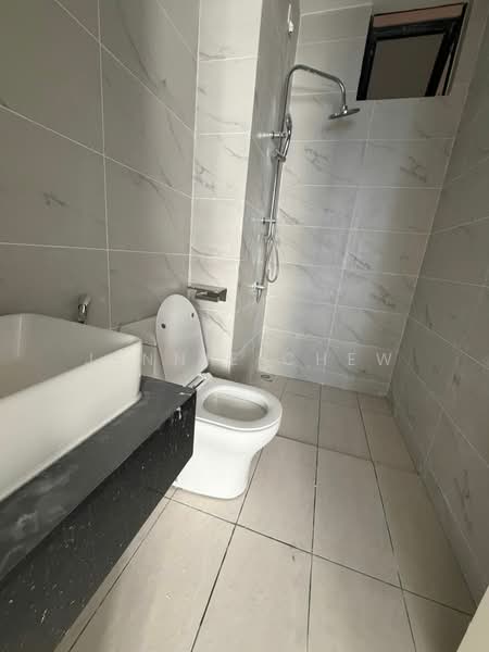 Service Residence for Sale at Space Residency - Jennie Chew - Bathroom - PropertyGuru.com.my