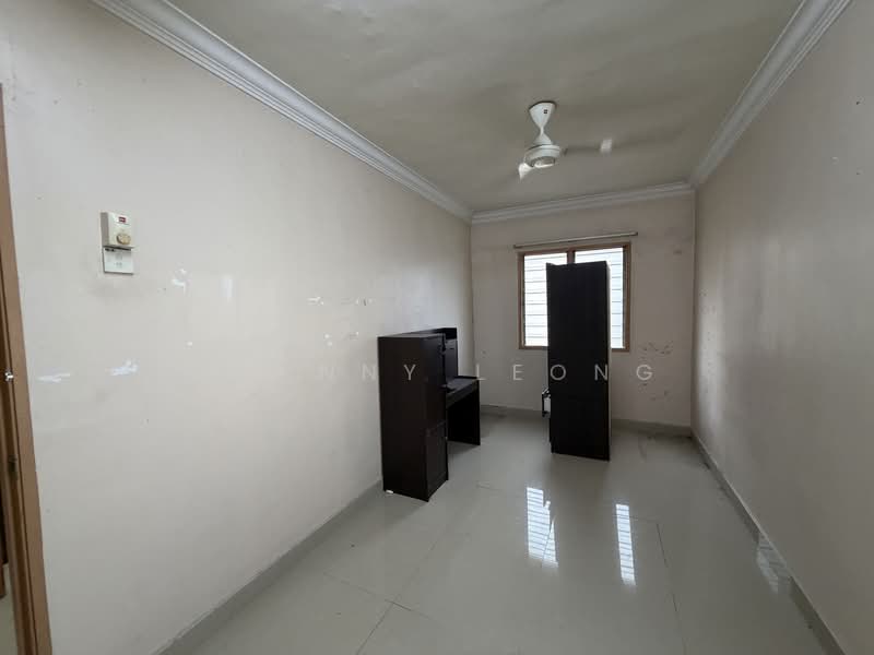 Flat for Sale at Desa Satu - Johnny Leong - Interior - PropertyGuru.com.my
