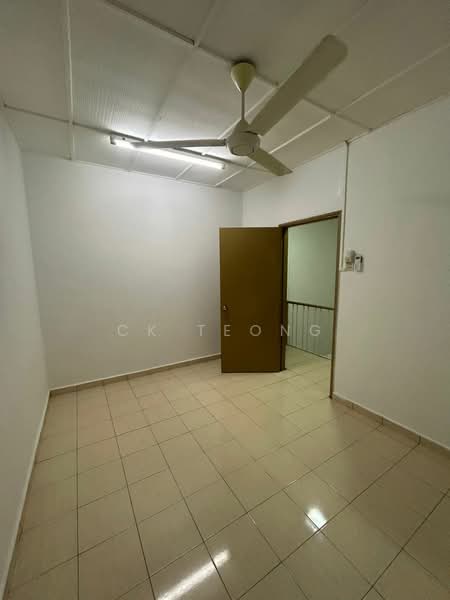 Rumah Teres 2 Tingkat untuk Disewa di Ampang Jaya (Ampang) - CK Teong - Interior - PropertyGuru.com.my