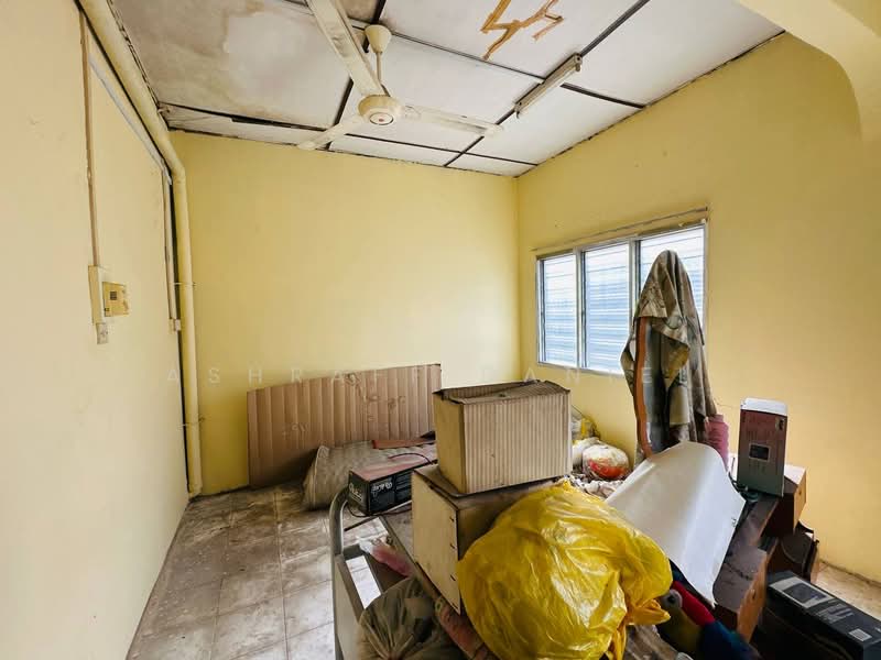 Shop for Sale in Taman Selasih 1 (Batu Caves) - Ashraff Daniel - PropertyGuru.com.my