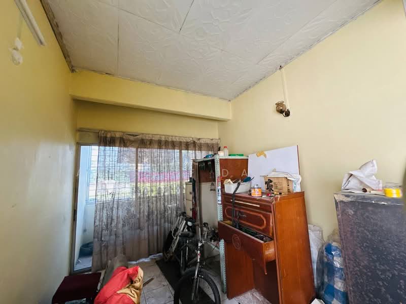 Shop for Sale in Taman Selasih 1 (Batu Caves) - Ashraff Daniel - PropertyGuru.com.my