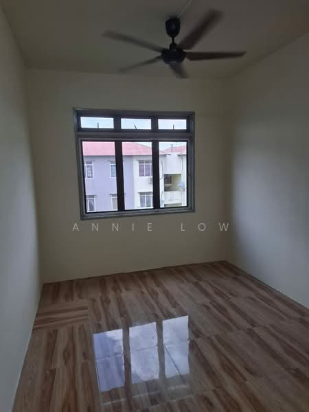 Rumah Flat untuk Dijual di Rumah Pangsa Laman Tasik - Annie Low - Interior - PropertyGuru.com.my