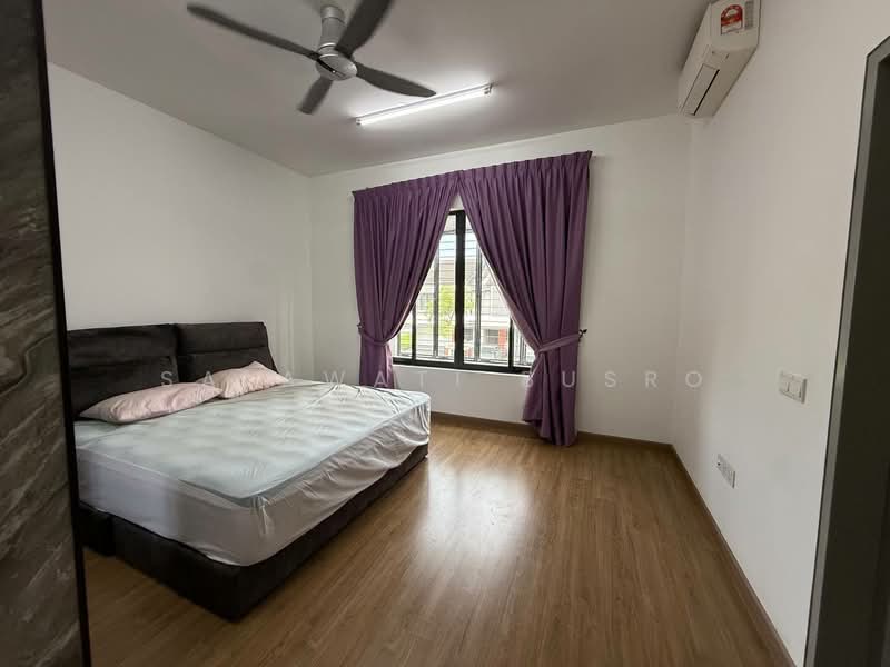 2-storey Terraced House for Rent in Shah Alam (Selangor) - Salawati Busro - Bedroom - PropertyGuru.com.my