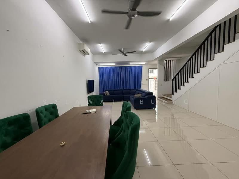 2-storey Terraced House for Rent in Shah Alam (Selangor) - Salawati Busro - Living Room - PropertyGuru.com.my